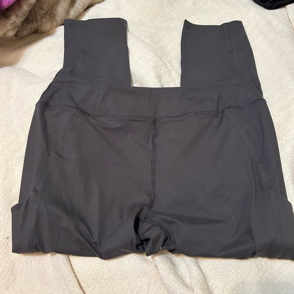 Lululemon gray full length with pockets women’s leggings - NWT - Picture 2 of 7